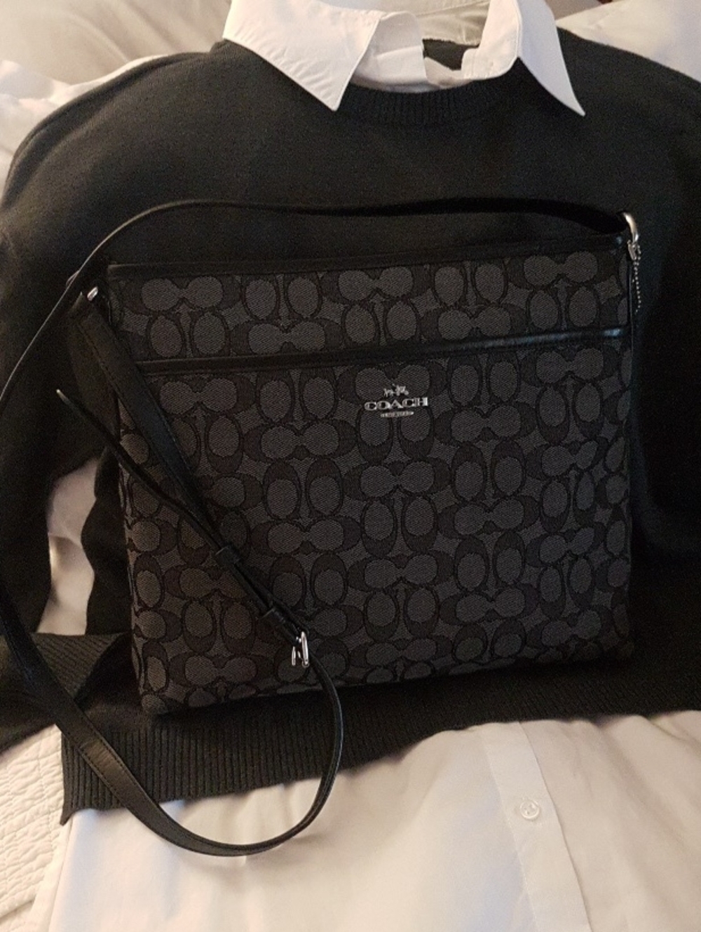 COACH Womens Signature Crossbody Bag